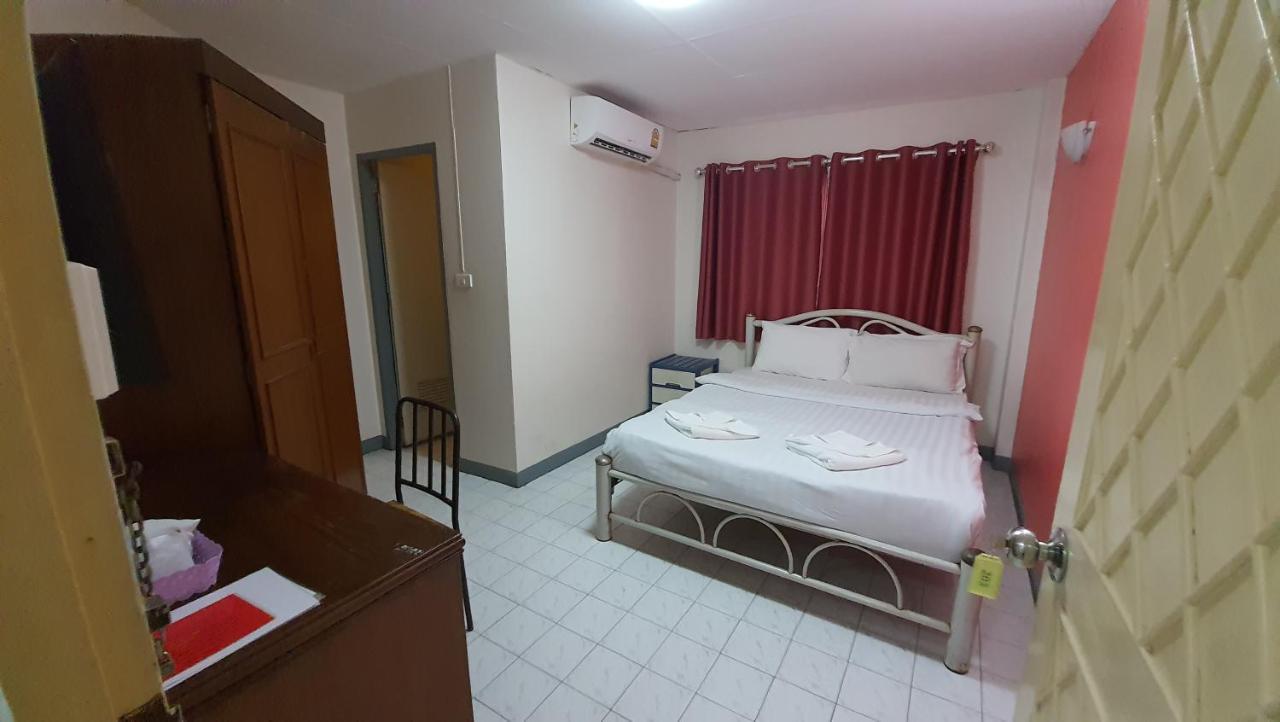 D.D. Inn Beach Guesthouse Pattaya Exterior foto